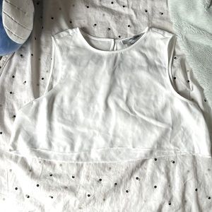 White cropped flowy top